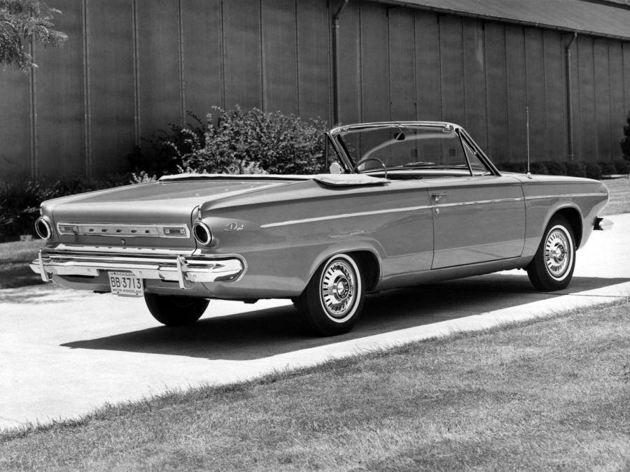  Dodge Dart Convertible 1963 года  (фото 3 из 3)